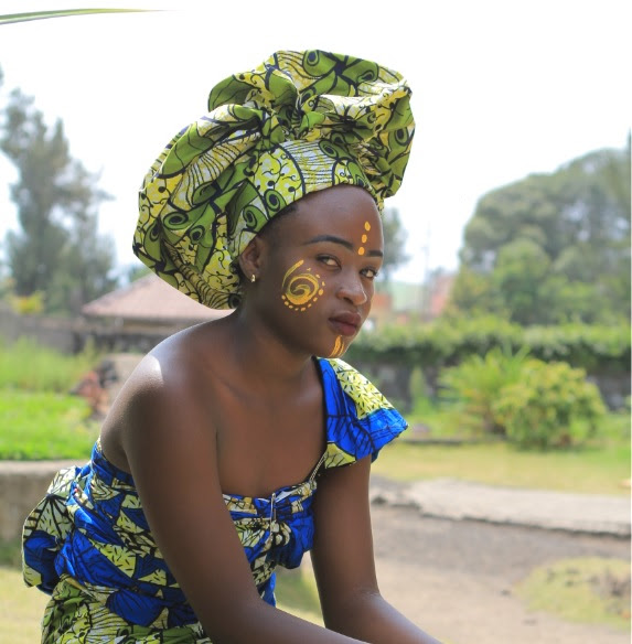 Congolese woman in the HOLD DRC program